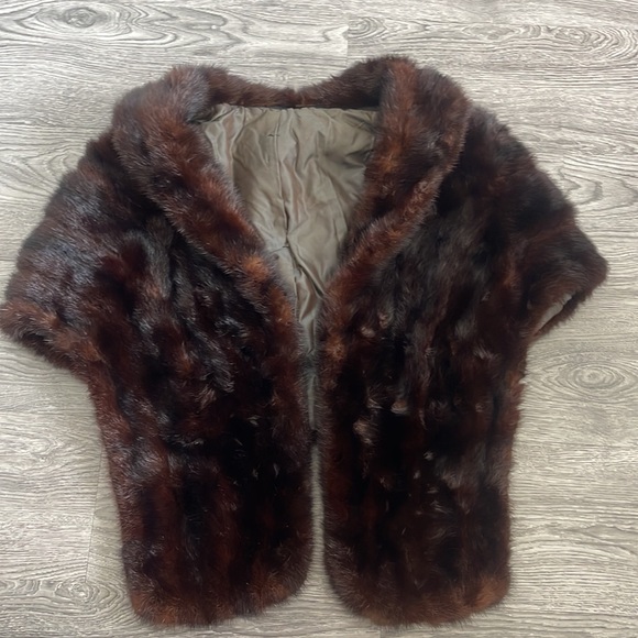 Vintage Jackets & Blazers - Vintage fur cape